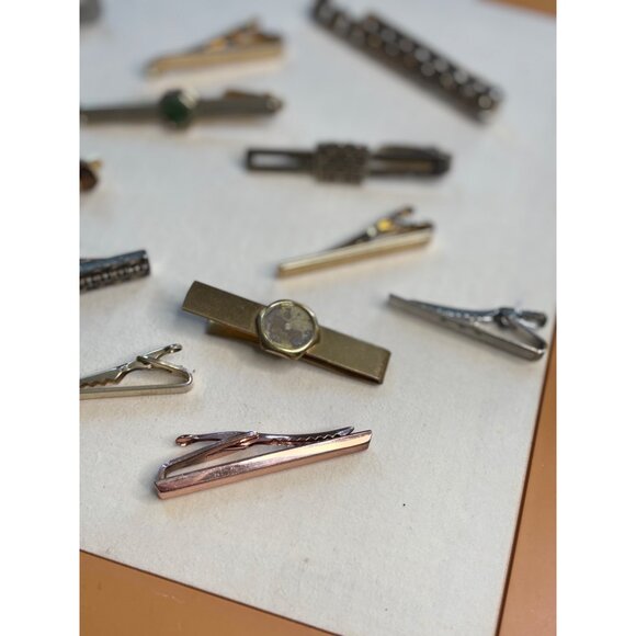 Vintage Mens Tie Clips & Chain Assortment - Picture 3 of 16